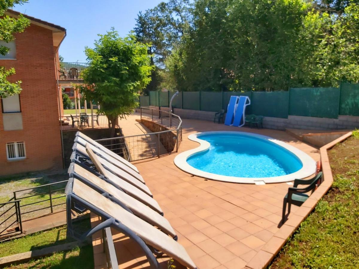 Apartamentos La Francesa Santa Pau Eksteriør bilde