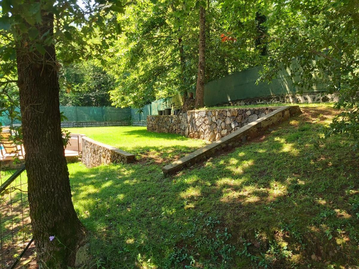 Apartamentos La Francesa Santa Pau Eksteriør bilde